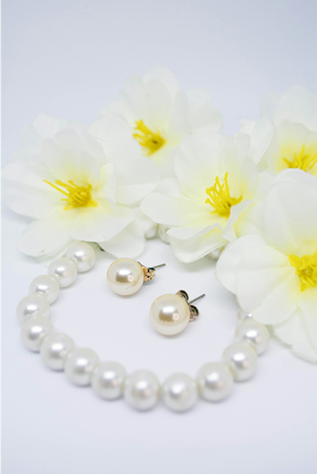 Pearl Earrings for Beginners