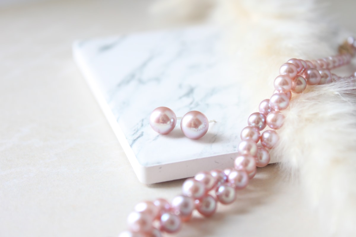 Morning Dew Pearl Earrings